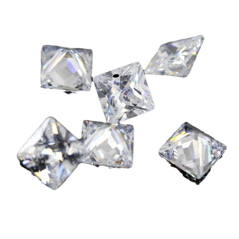 中间单孔正方形直角尖底白色锆石裸石 公主方CZ边线打孔