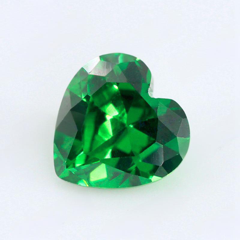 心形绿色锆石戒面裸石 尖底皓石CZ合成祖母绿宝石批发