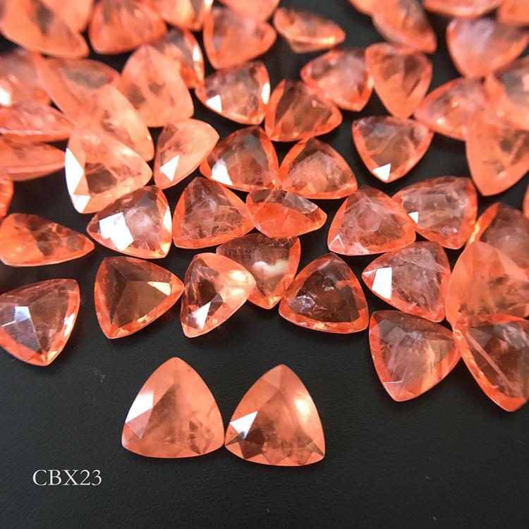 梧州新流行浅橙色水晶肥三角5x5-9x9形状宝石
