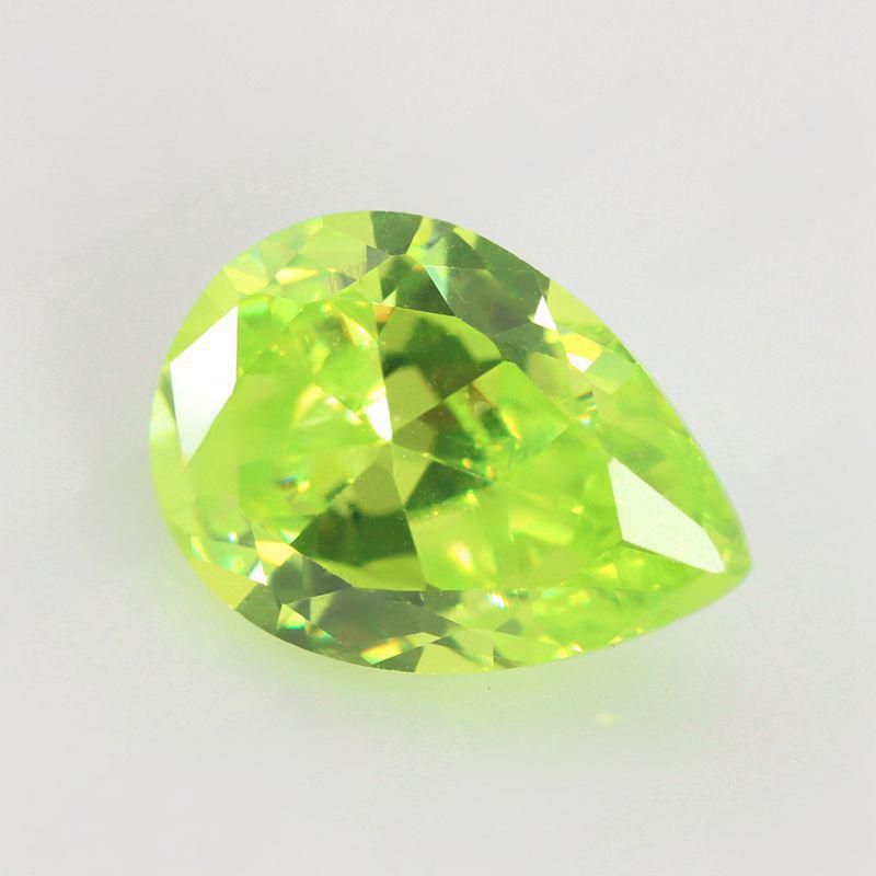 苹果绿色梨形锆石裸石批发 水滴形淡绿色立方氧化锆宝石