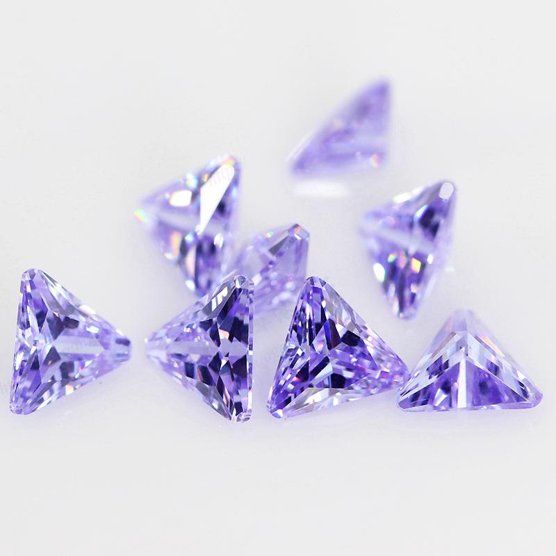 变蓝色三角形倒角锆石裸石 倒三角变兰人造CZ皓石戒面