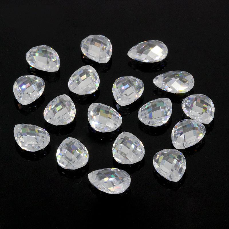 单孔梨形白色双龟面锆石 无色透明色水滴形格子面饰品