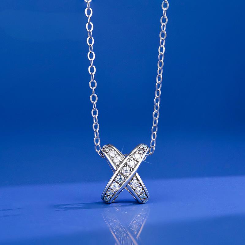 S925纯银莫桑石项链女生时尚百搭圆包吊坠圆形锁骨链