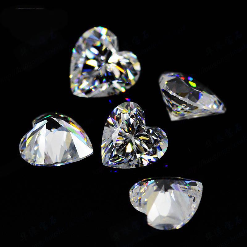 桃心形9A级白色锆石裸石高仿钻 心形白锆人造彩色CZ宝石