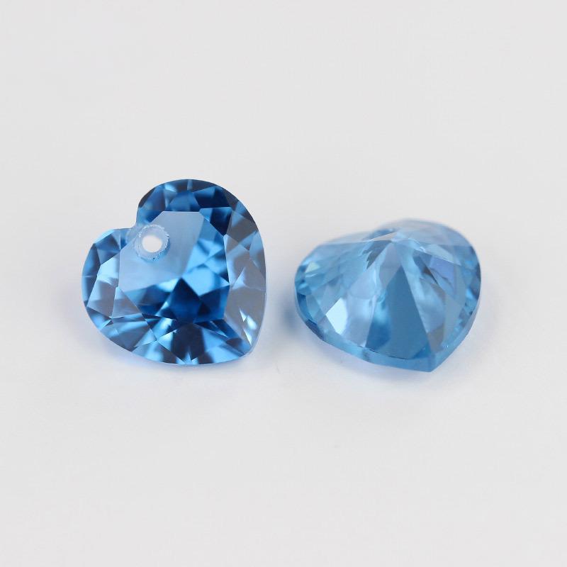 中间孔心形尖晶石108#裸石批发 浅蓝色宝石DIY戒面主石